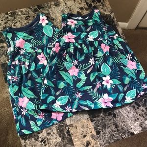 2 sleeveless dresses for twins